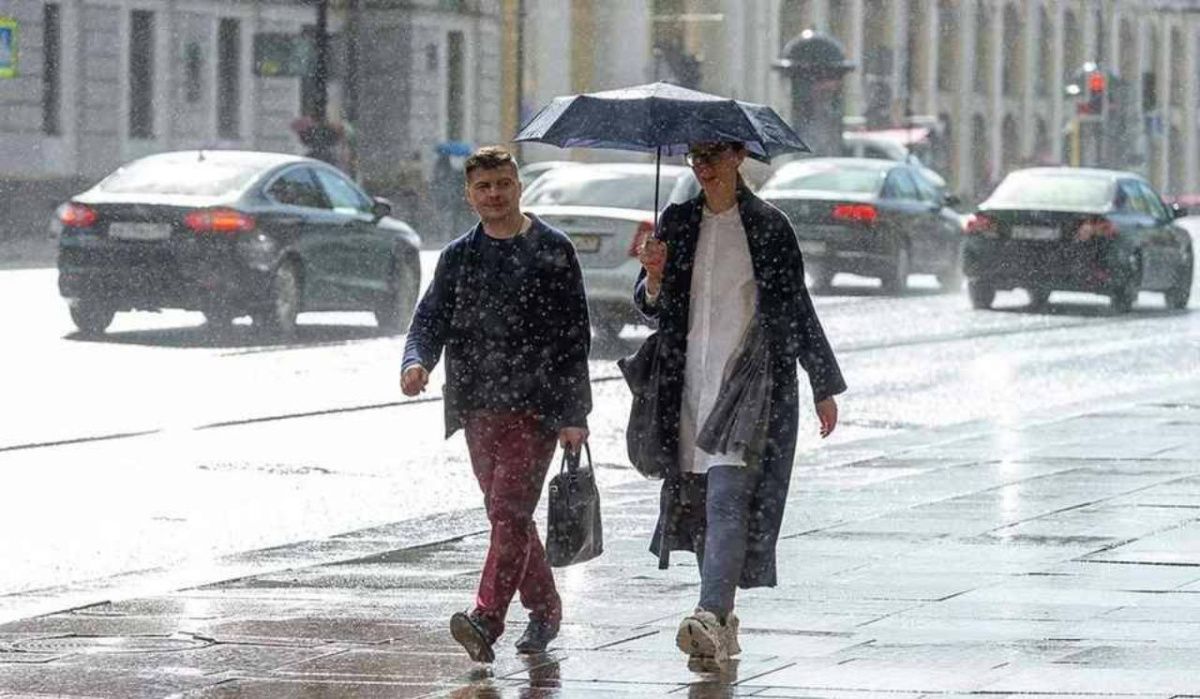 Сильные дожди надвигаются на Северную столицу