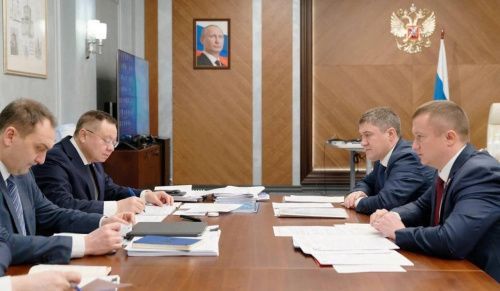 Губернатор Прикамья отчитался о реализации нацпроектов главе Минстроя России 