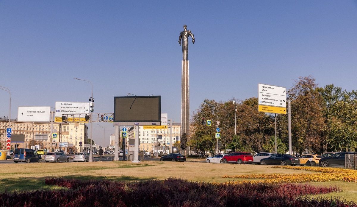 В Москве завершили реставрацию памятника Юрию Гагарину