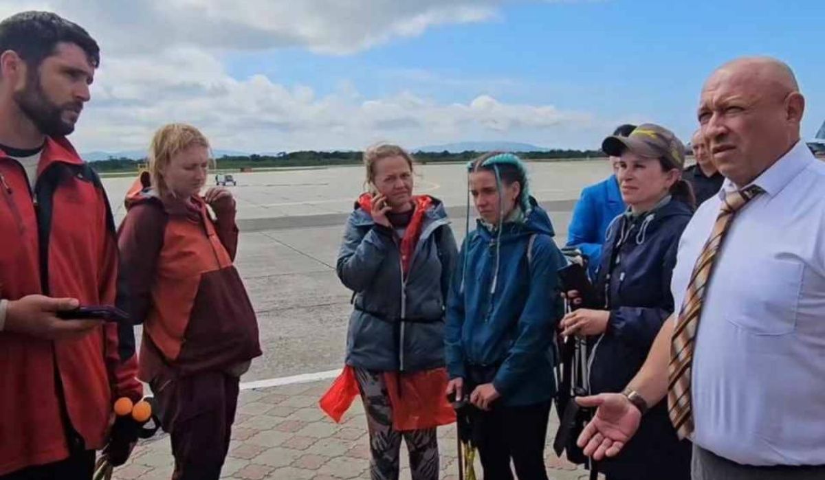 Туристы из Петербурга спасены на вулкане Баранский на Курилах