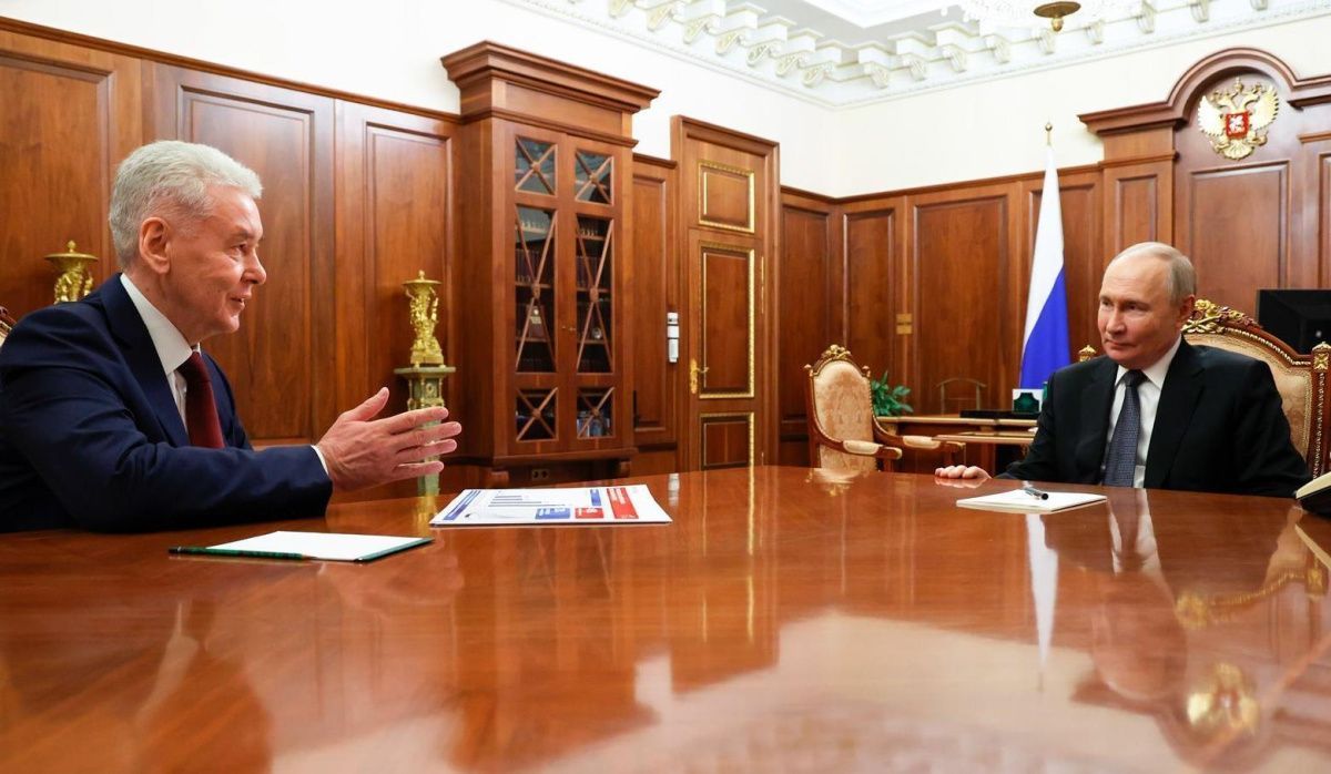 Сергей Собянин поздравил Владимира Путина с днем рождения