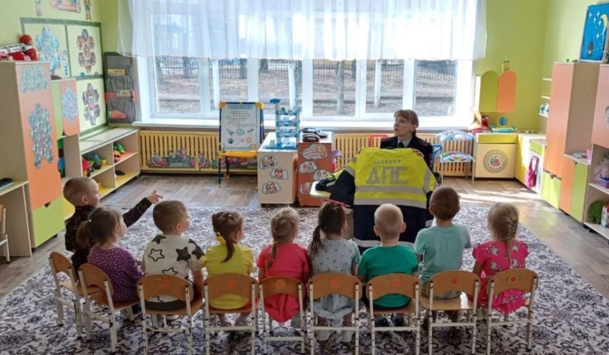 В Чайковском госавтоинспекторы встретились с воспитанниками детского сада