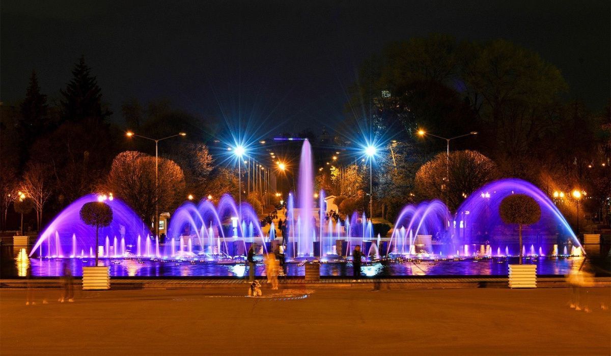 Началась подготовка к сезону светомузыкального фонтана в Парке Горького