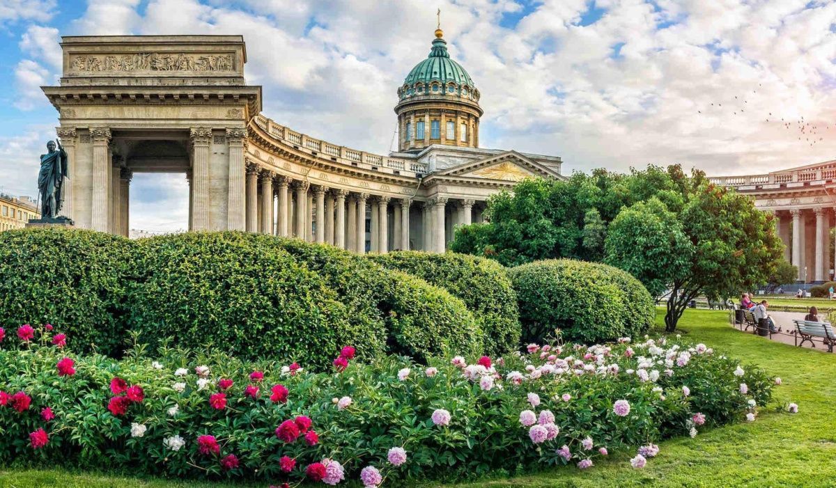 Петербург начал подготовку к Дню России