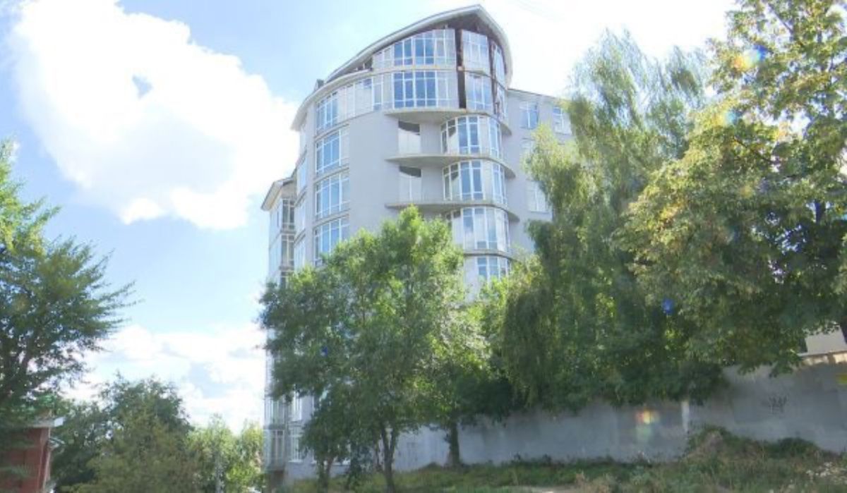 Элитный долгострой на Советской площади в Воронеже объявлен опасным для жильцов