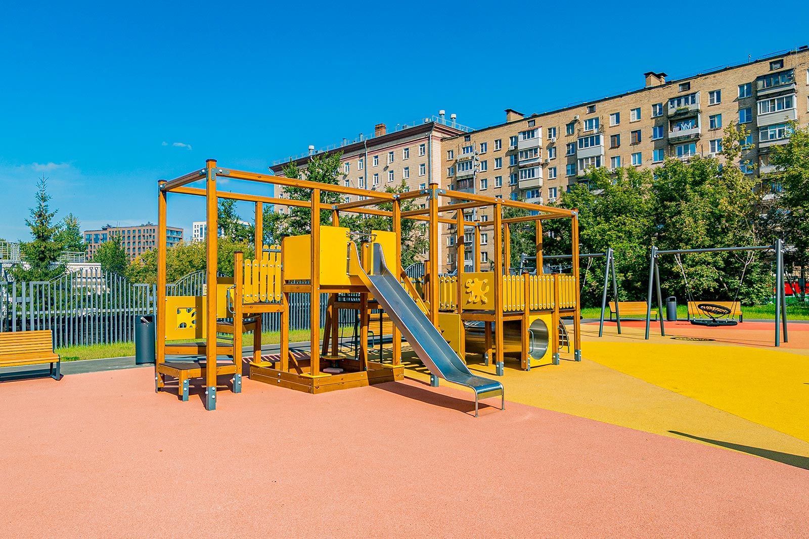 На стадионе «Металлург» открыли интерактивную детскую научную площадку