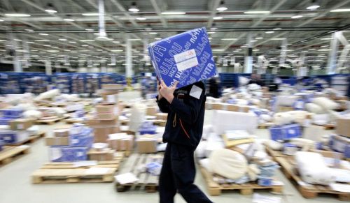С начала распродаж Почта России обработала около 800 тысяч посылок в Пермском крае