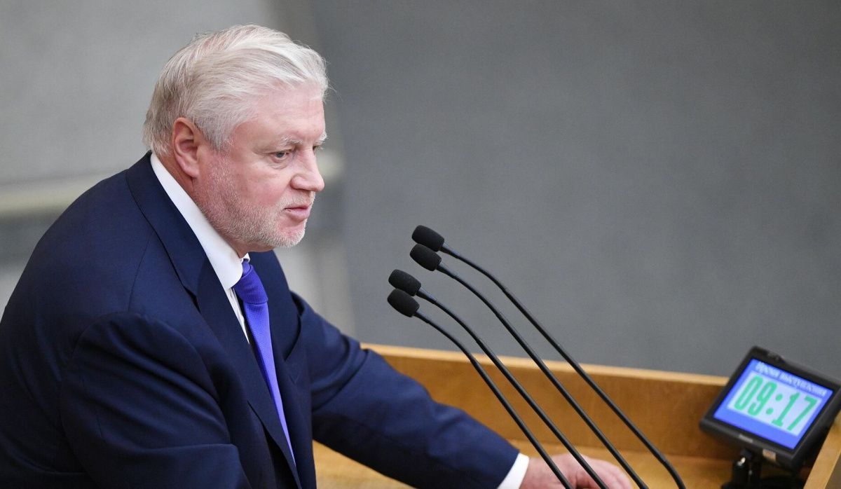 Миронов: важно остановить опасные эксперименты с экономическим охлаждением