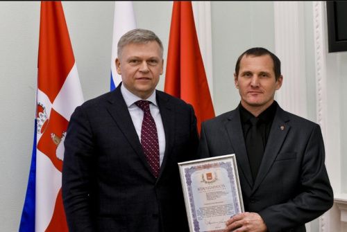 В Перми наградили педагогов, участвовавших в гуманитарной миссии на Донбассе