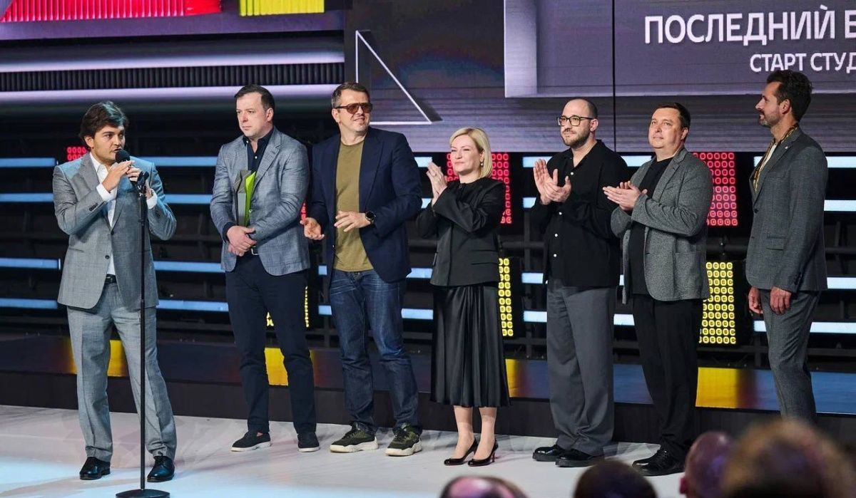 Ольга Любимова наградила сериал «Последний богатырь. Наследие» Премией ИРИ