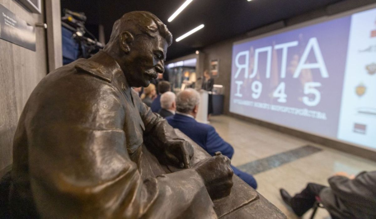 Четверть миллиона посетителей посетили выставку о Ялтинской конференции в Музее Победы