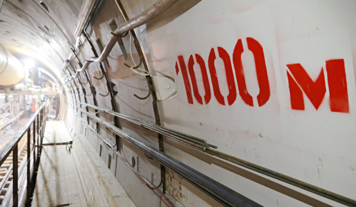 В Красноярске завершен первый километр строительства метротрама