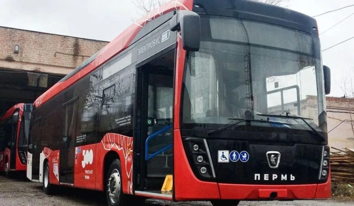 В Пермь привезли первую партию электробусов