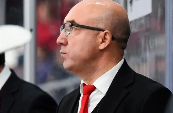 Пермский ХК "Молот" отправил в отставку старшего тренера
