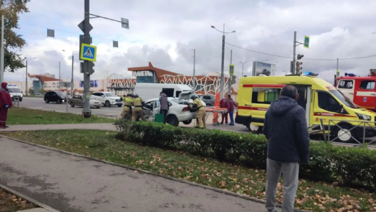 Серьёзное ДТП с участием скорой помощи произошло в Перми